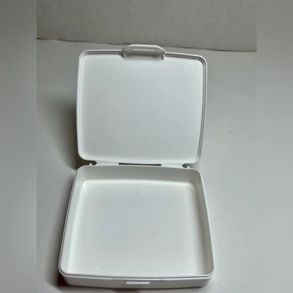 TRAVEL  JOHNSON & JOHNSON STORAGE/FIRST AID CONTAINER & PLAYTEX TAMPON HOLDER